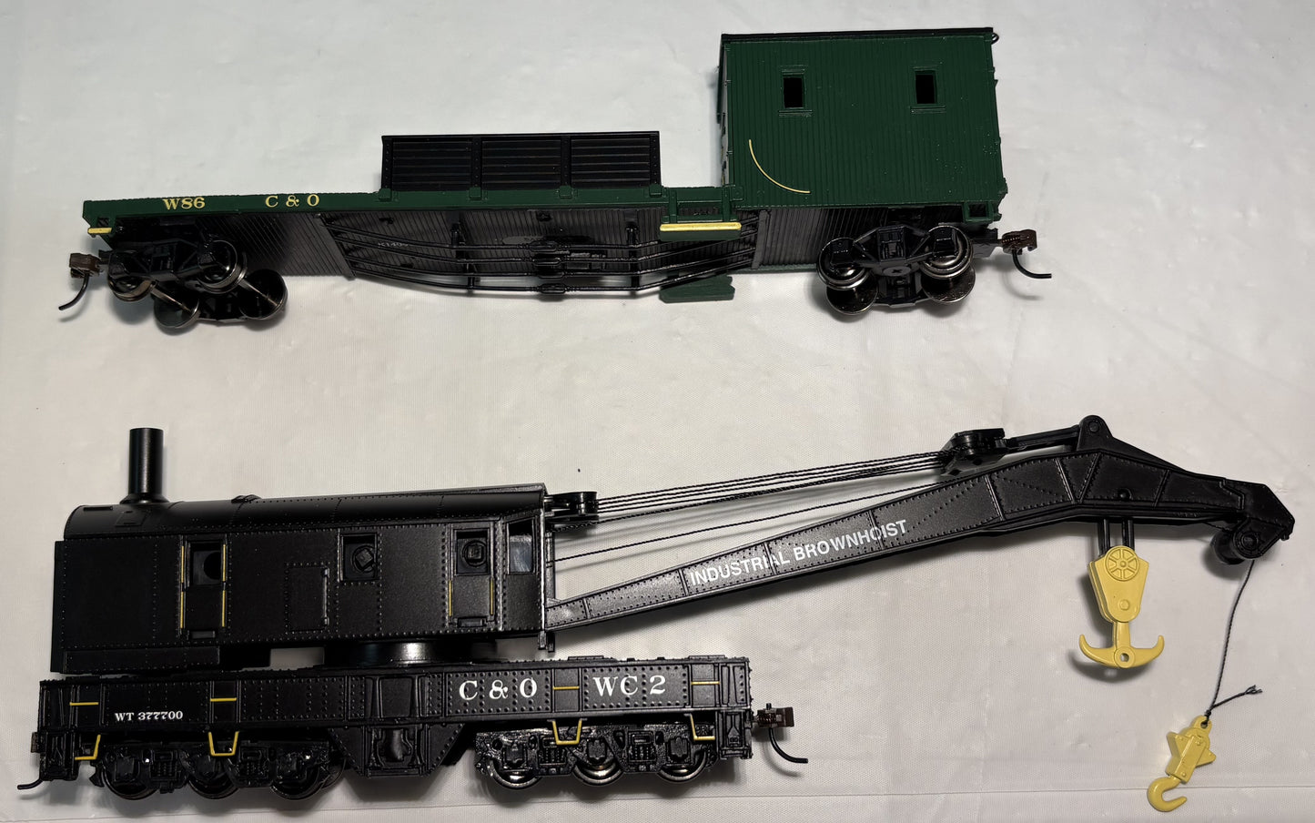 Bachmann 16122 250-Ton Steam Crane & Boom Tender- C&O