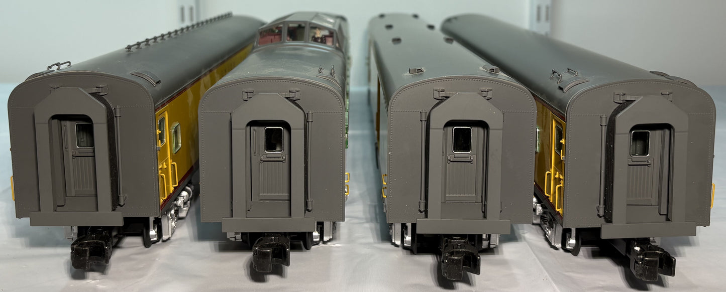 Lionel Modern 6-35415 Union Pacific 18" Aluminum Streamlined Passenger Car 4-Pack