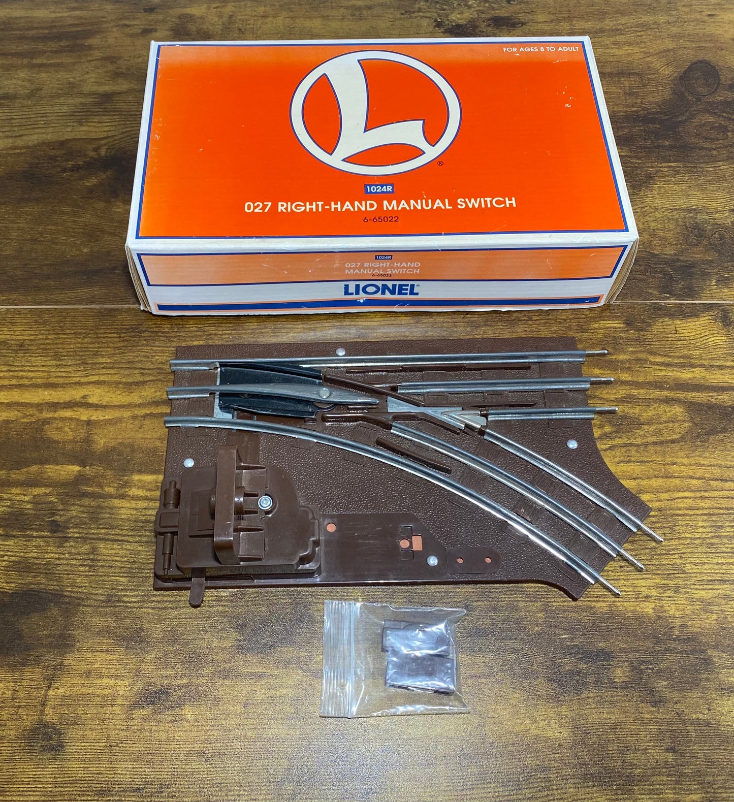 Lionel Modern 6-65022 Manual Switch, Right Hand