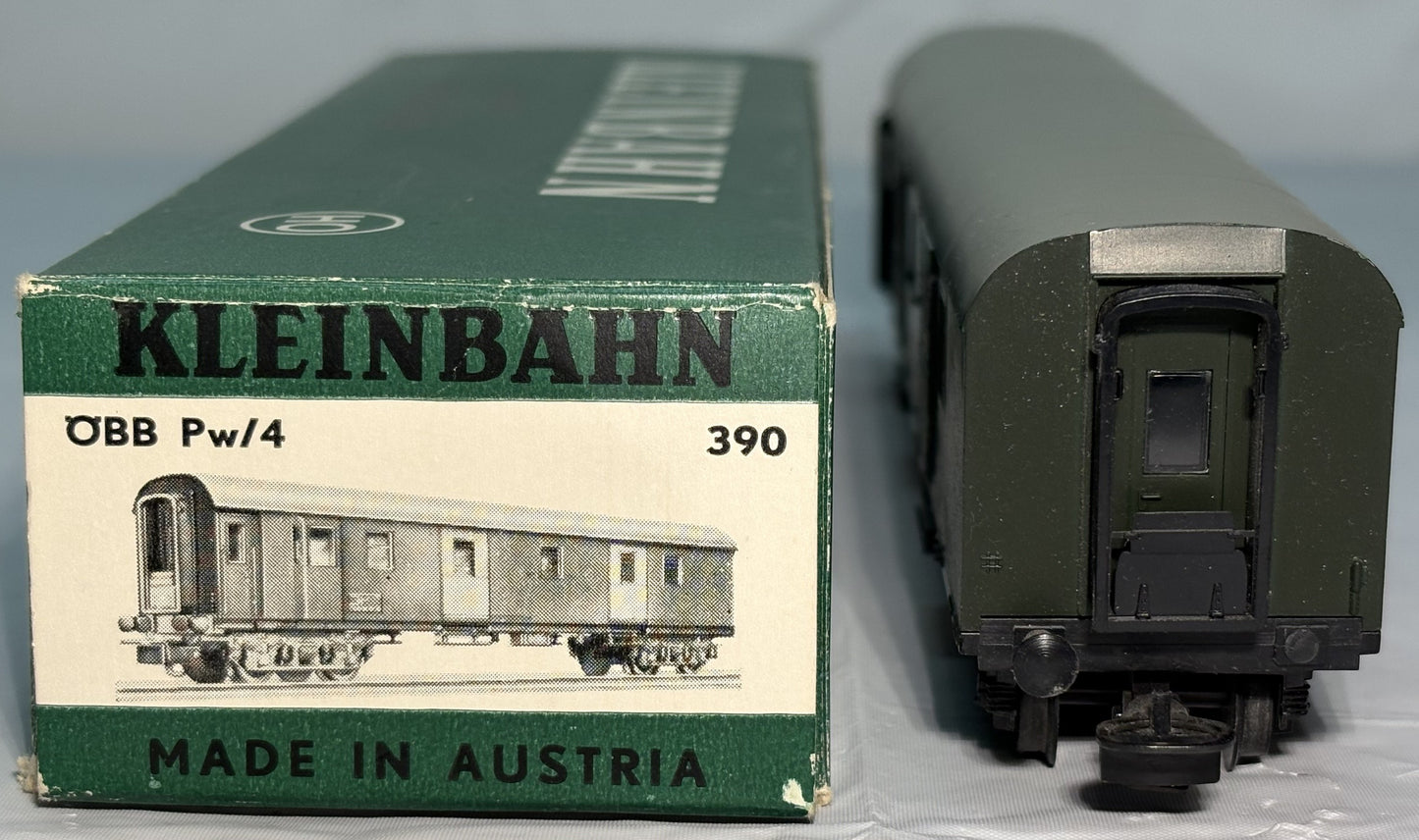 Kleinbahn 390 ÖBB Green Baggage Wagon Car 60411