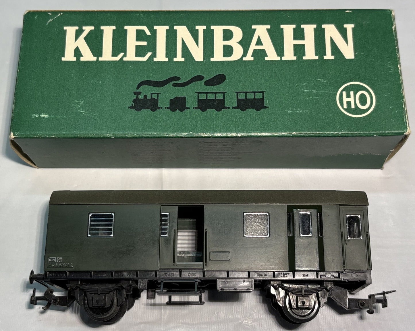 Kleinbahn 368 Packwagen OBB Green