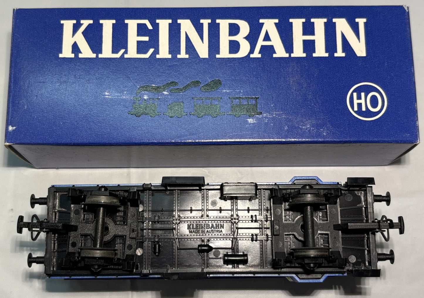 Kleinbahn 368 Packwagen OBB Blue