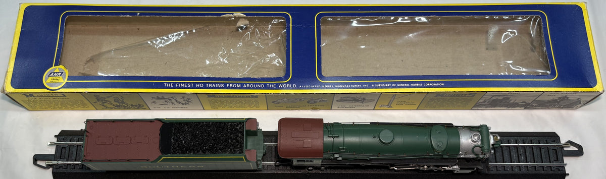 AHM 5087 HO 4-6-2 Southern Crescent Limited Steam Locomotive