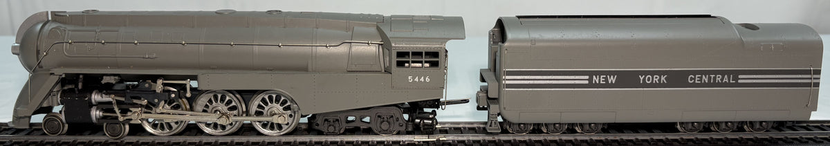 AHM 5095 HO NYC Streamlined Hudson 4-6-4 Steam Locomotive
