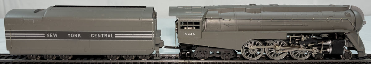 AHM 5095 HO NYC Streamlined Hudson 4-6-4 Steam Locomotive