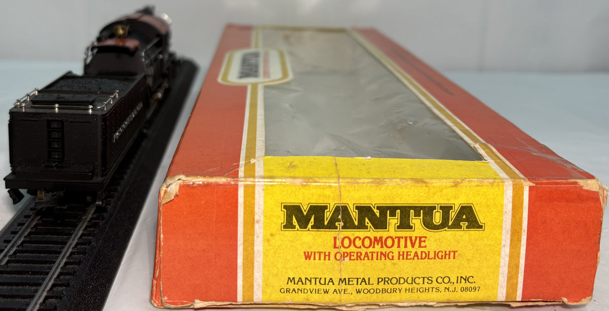 Mantua 322-20 HO Pennsylvania Camelback Locomotive and Tender #1608