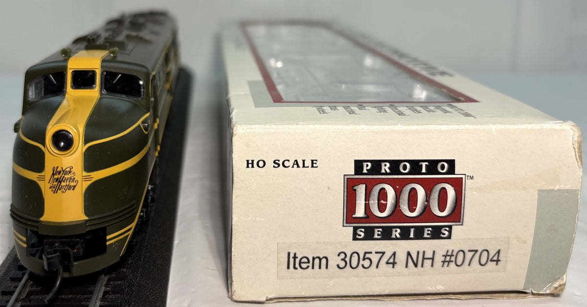 Proto 1000 30574 HO DL-109 Locomotive New Haven #0704