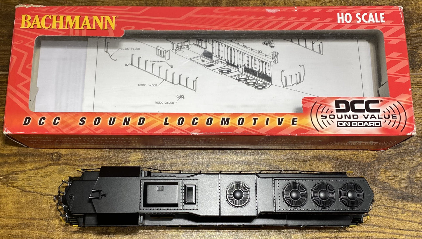Bachmann 66305 HO Norfolk Southern EMD GP40 Diesel Locomotive Sound/DCC #3057