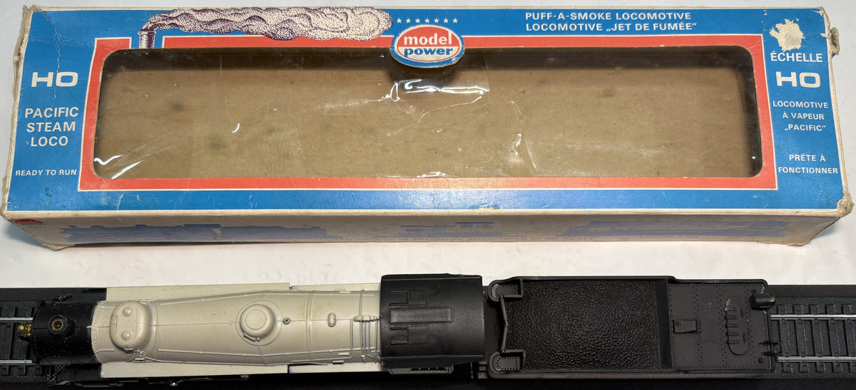 Model Power 6645 HO Canadian Pacific 4 - 6 - 2 Pacific Steam Engine W/Smoke & OB