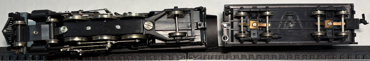 Model Power 6645 HO Canadian Pacific 4 - 6 - 2 Pacific Steam Engine W/Smoke & OB