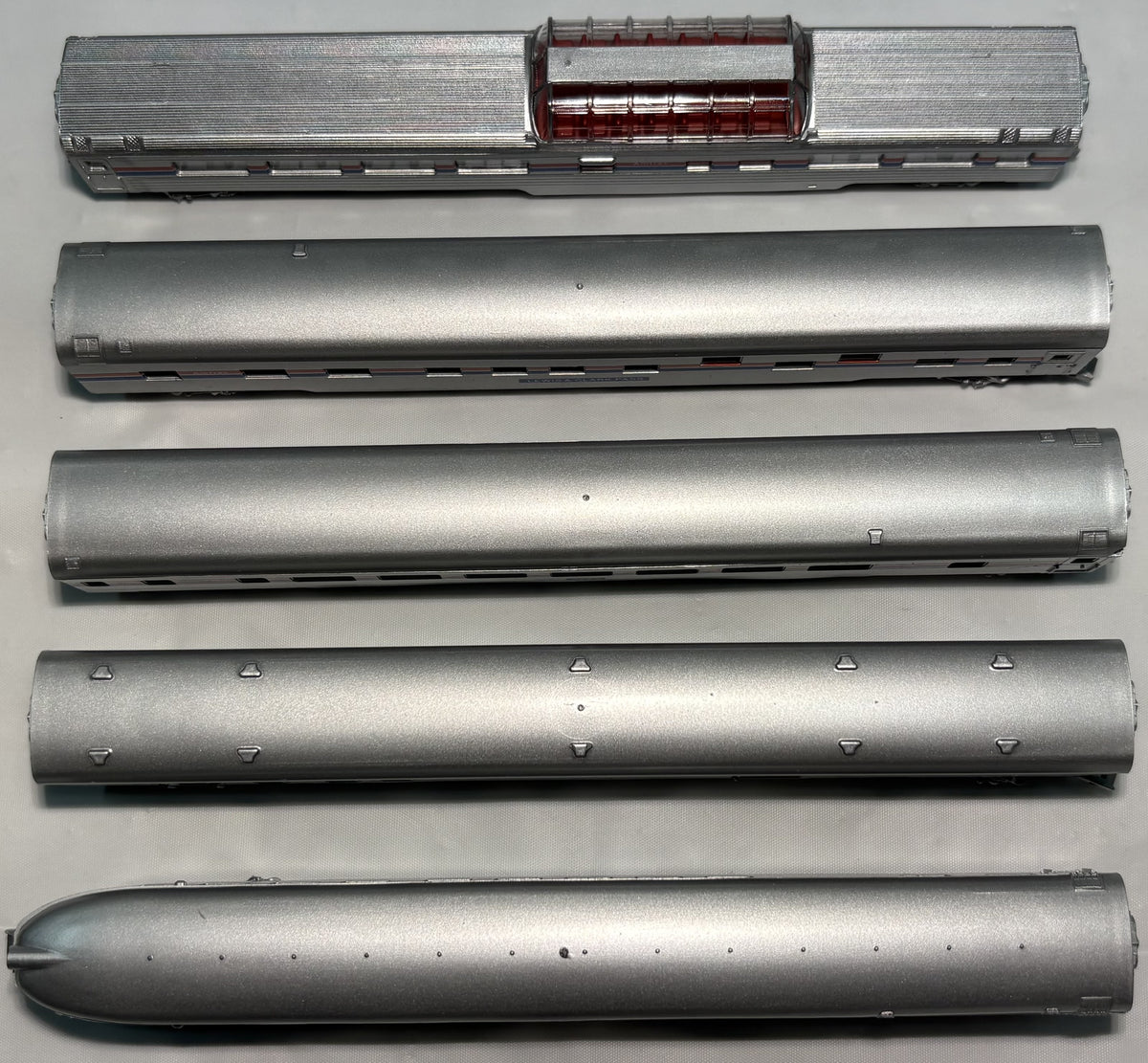 Con-Cor 0001-004008 N Scale AMTK Amtrak Railroad 5-Car Passenger Set