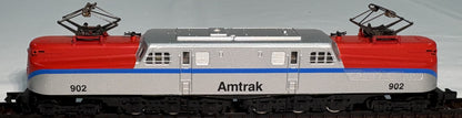 Arnold/Rapido 5113 N Scale Amtrak GG1 Electric Locomotive #902