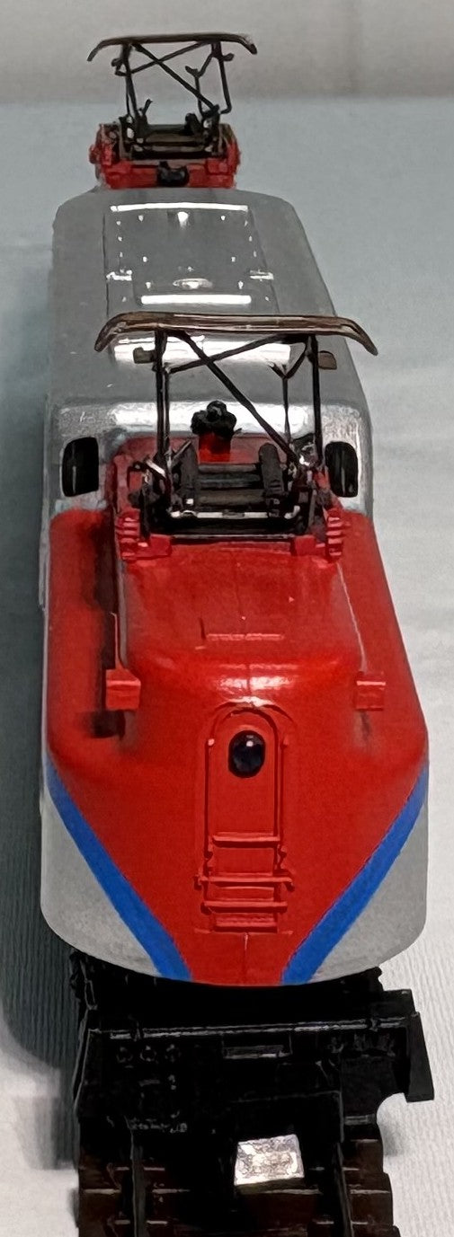 Arnold/Rapido 5113 N Scale Amtrak GG1 Electric Locomotive #902