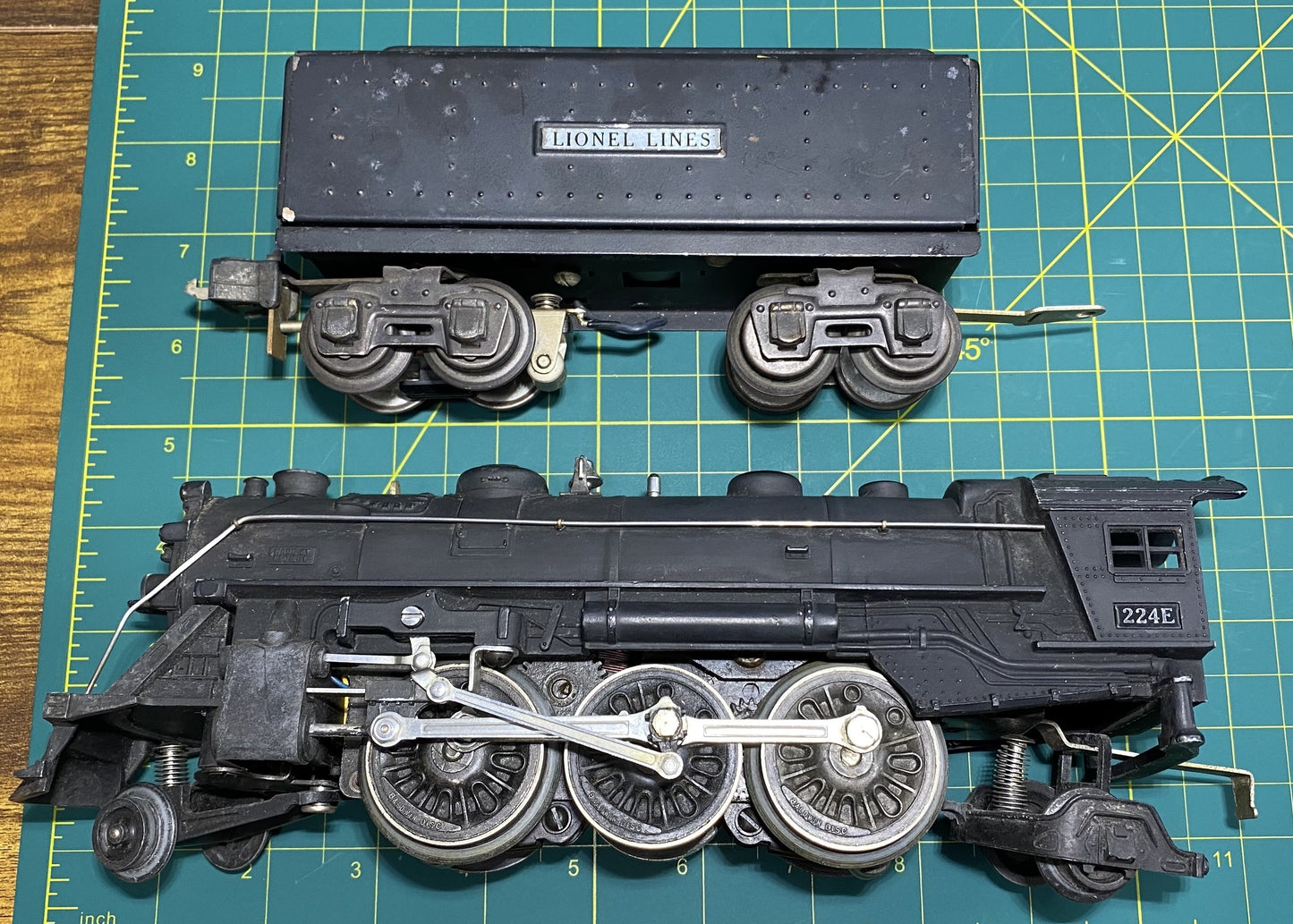 Lionel Pre War 224E Steam Locomotive