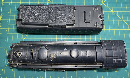 Lionel Post War #1666 Steam Locomotive  Tender