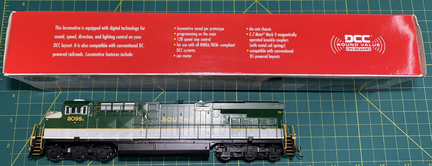 Bachmann 65402 Southern GE ES44AC Diesel Locomotive Sound/DCC #8099