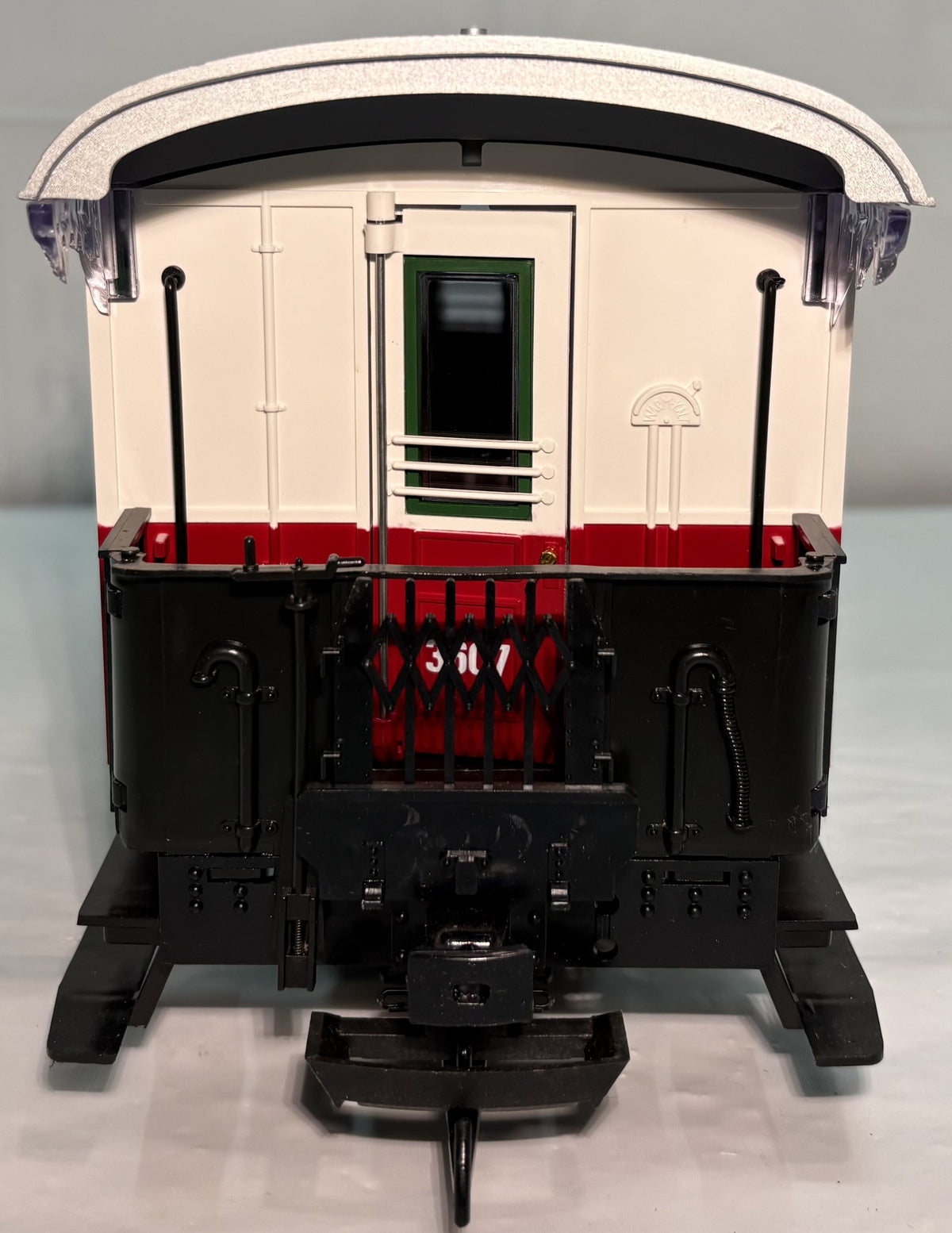 LGB 36024 40 G Scale Christmas Passenger Car