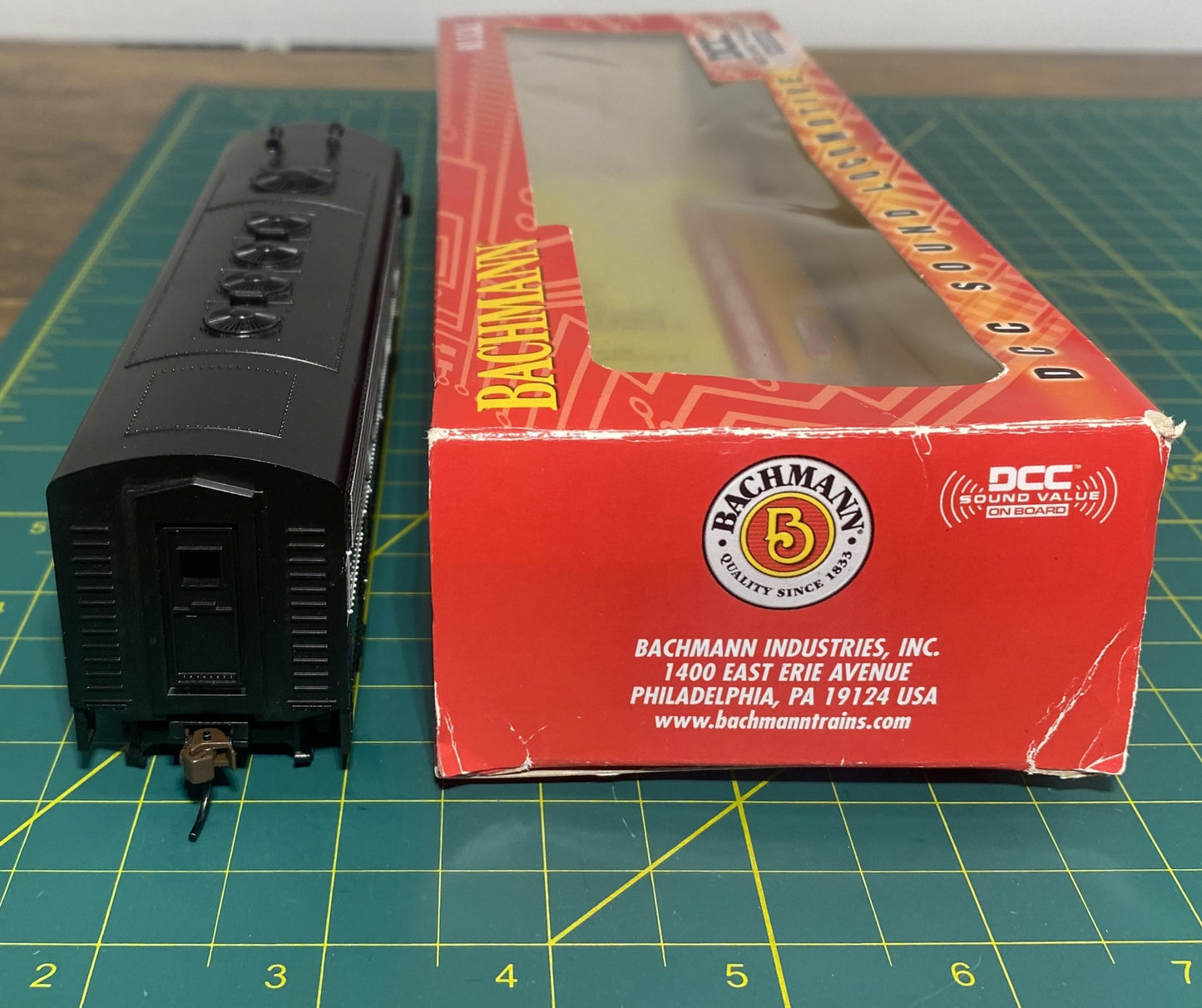 Bachmann 64302 HO New York Central F7A Diesel Locomotive w DCC/Sound