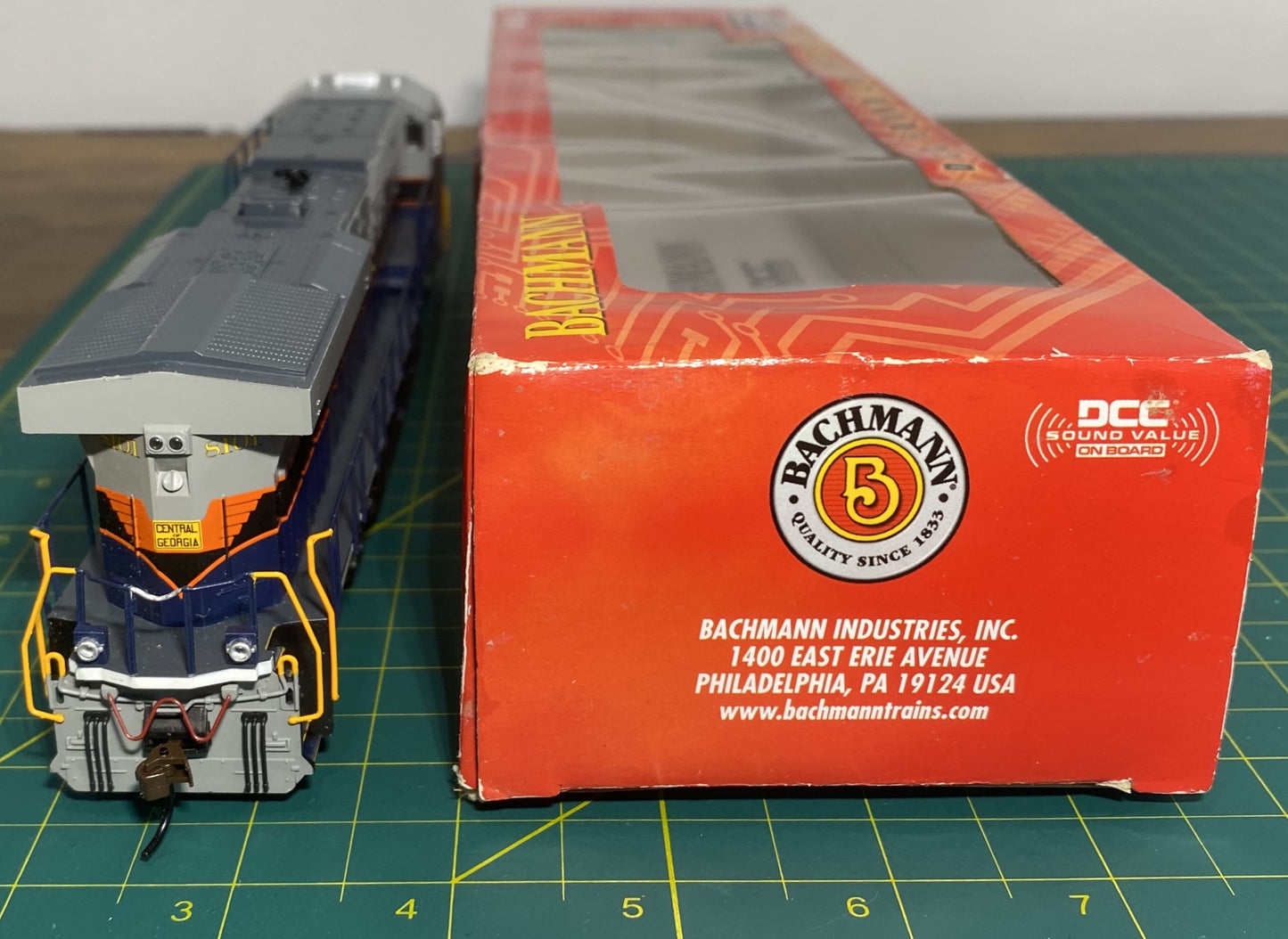 Bachmann 65401 Central of Georgia GE ES44AC Diesel Engine #8101 w DCC/Sound