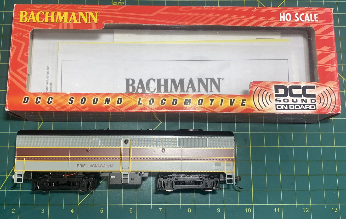 Bachmann HO Scale ALCO FB2 Diesel LOCO DCC Soundtraxx Erie & Lackawana 64903