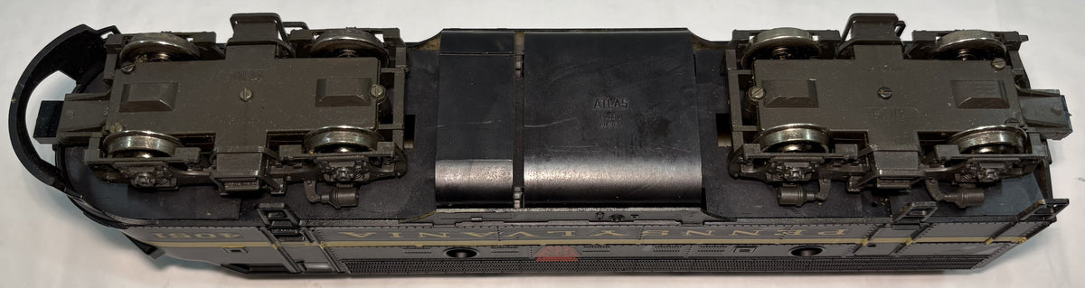 Atlas 3011012 O Gauge, 2 Rail Pennsylvania EMD F7A Diesel Locomotive #4051