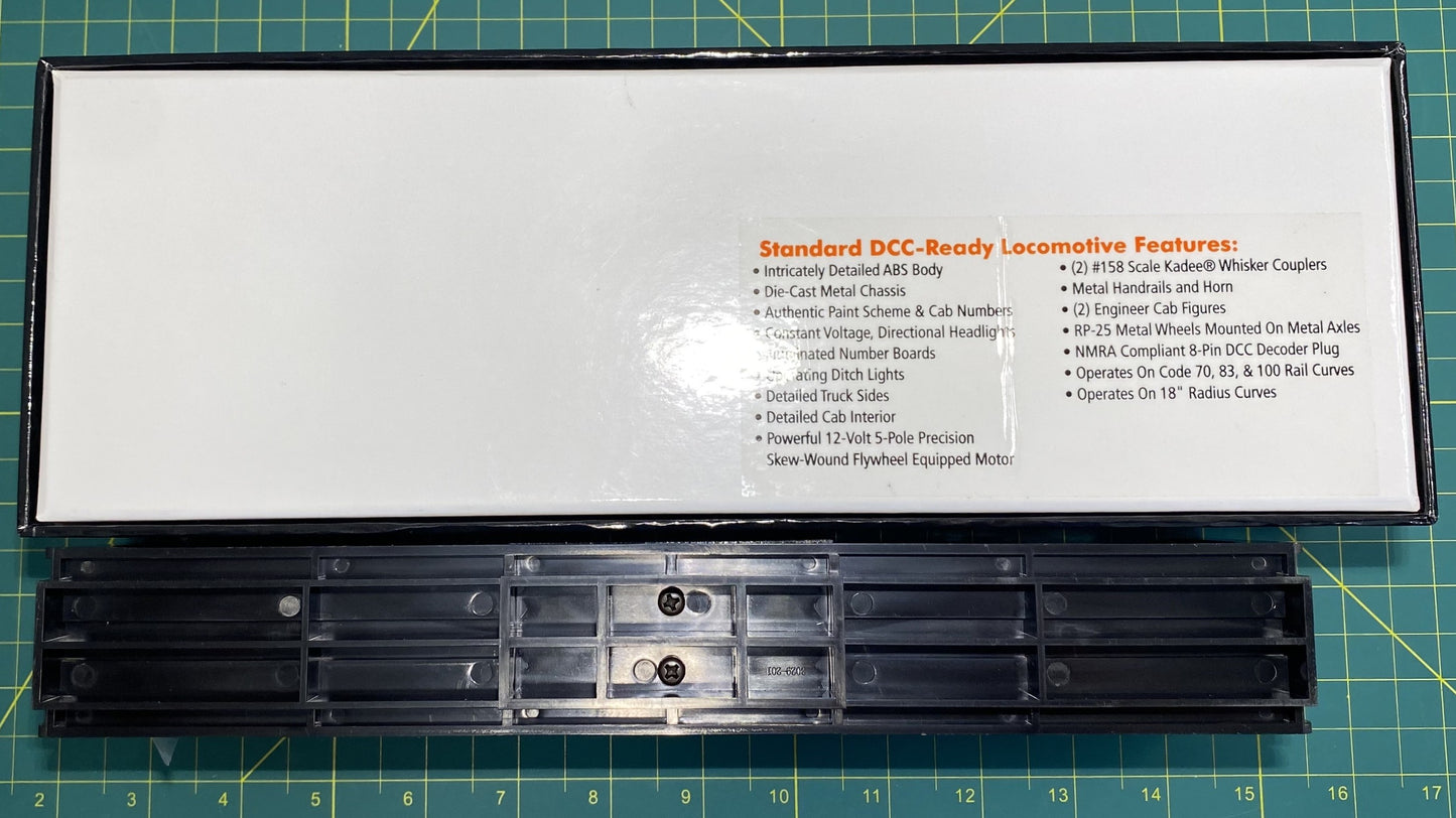 Union Pacific HO Scale MTH 80-2380-0 SD70ACe Diesel Engine (DCC Ready)