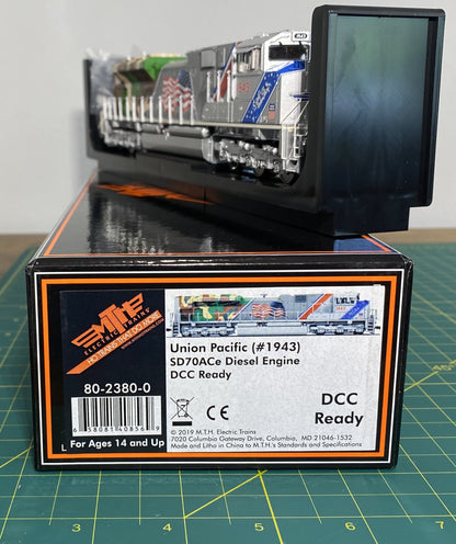 Union Pacific HO Scale MTH 80-2380-0 SD70ACe Diesel Engine (DCC Ready)