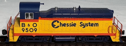 Kato 176-4357 N Chessie System EMD NW2 Diesel Locomotive #9509