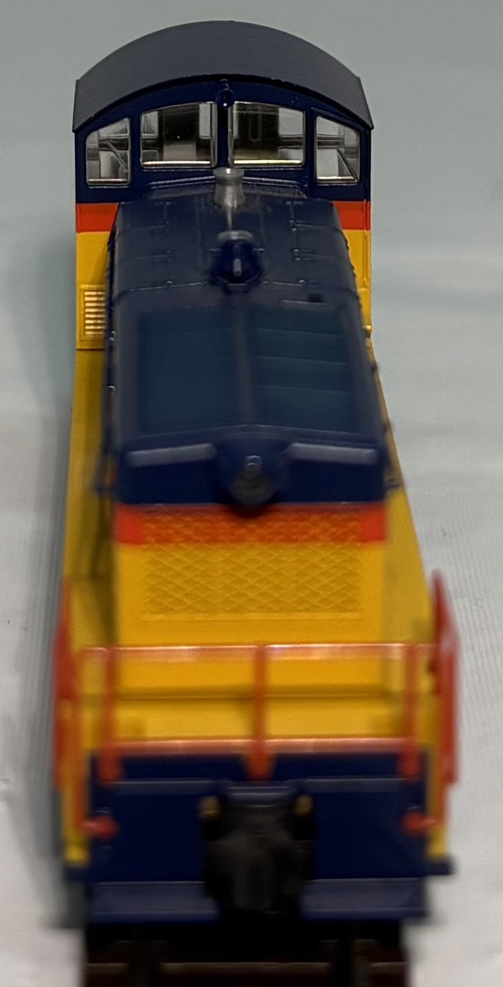 Kato 176-4357 N Chessie System EMD NW2 Diesel Locomotive #9509