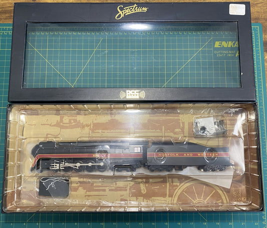 Bachmann 83902 Norfolk & Western J 4-8-4Steam Locomotive #606