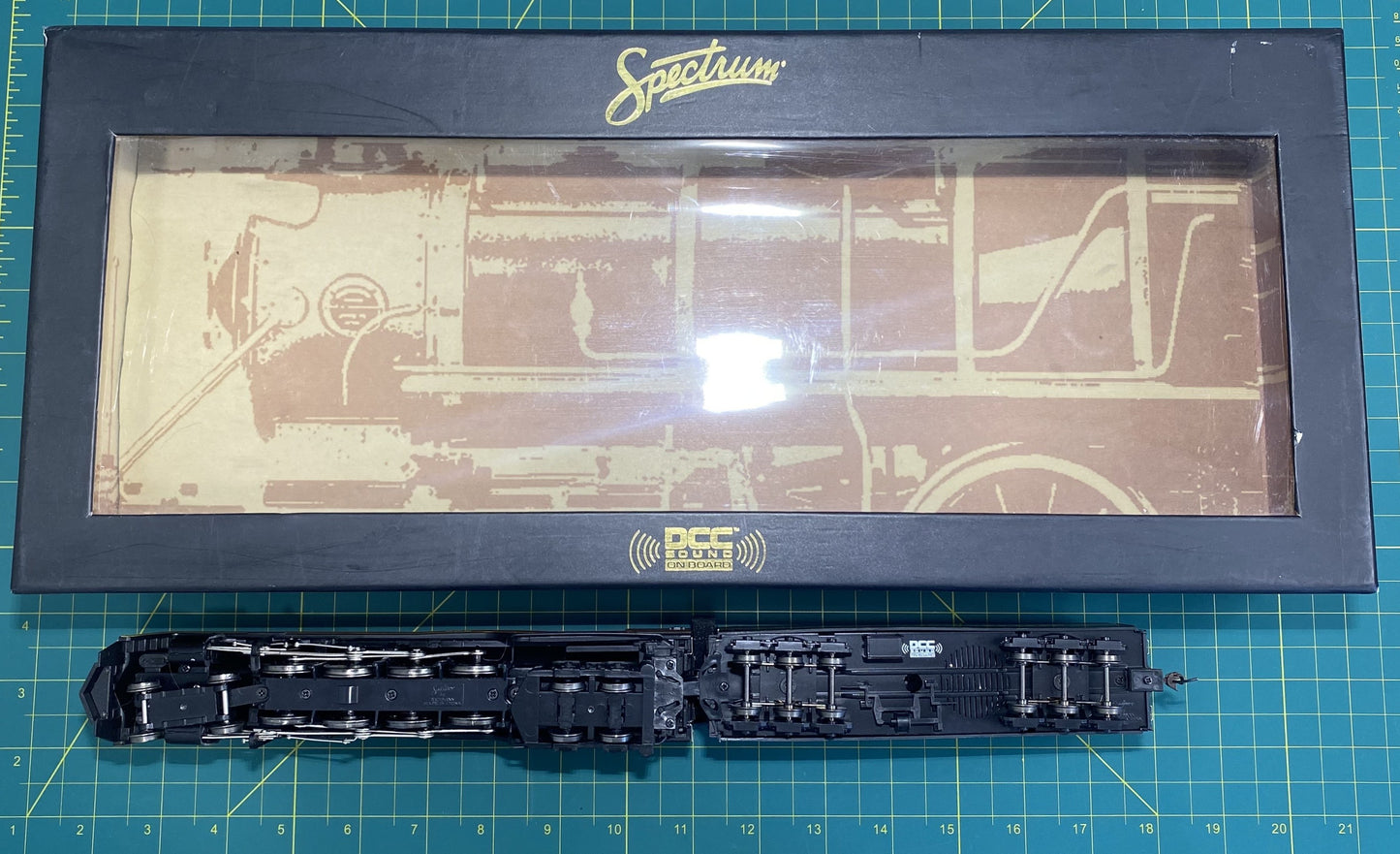 Bachmann 83902 Norfolk & Western J 4-8-4Steam Locomotive #606