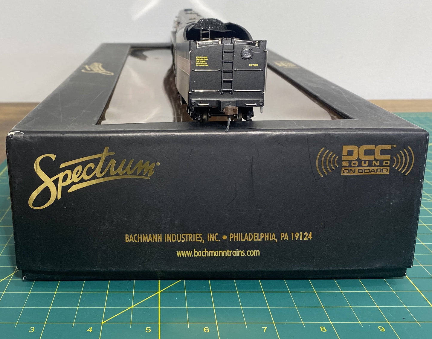 Bachmann 83902 Norfolk & Western J 4-8-4Steam Locomotive #606