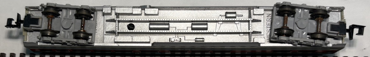 Minitrix 3052 N Scale Santa Fe Vista Dome Passenger Car #502