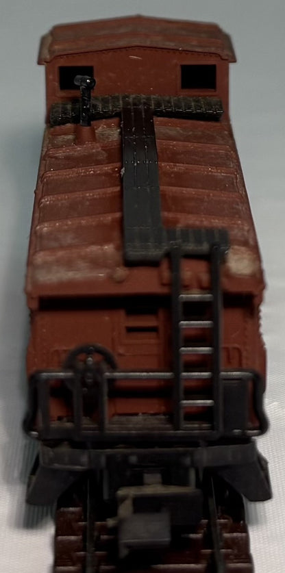 Atlas 478120 N Scale Pennsylvania Caboose # 478120