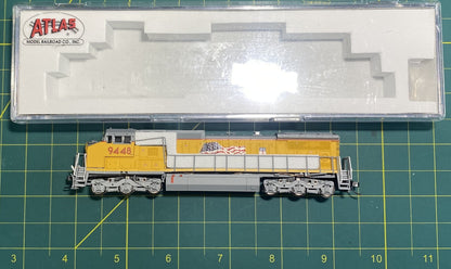 Atlas GE Dash 8-41CW Standard DC Master Silver Union Pacific #9448 (Armour Yellow, gray, red; Yellow Frame Stripe) – ATL50000911