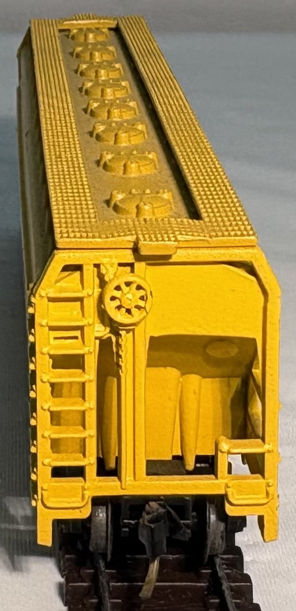 Atlas 3712 N Shell Chemical ACF Centerflow 4-Bay Covered Hopper #5220