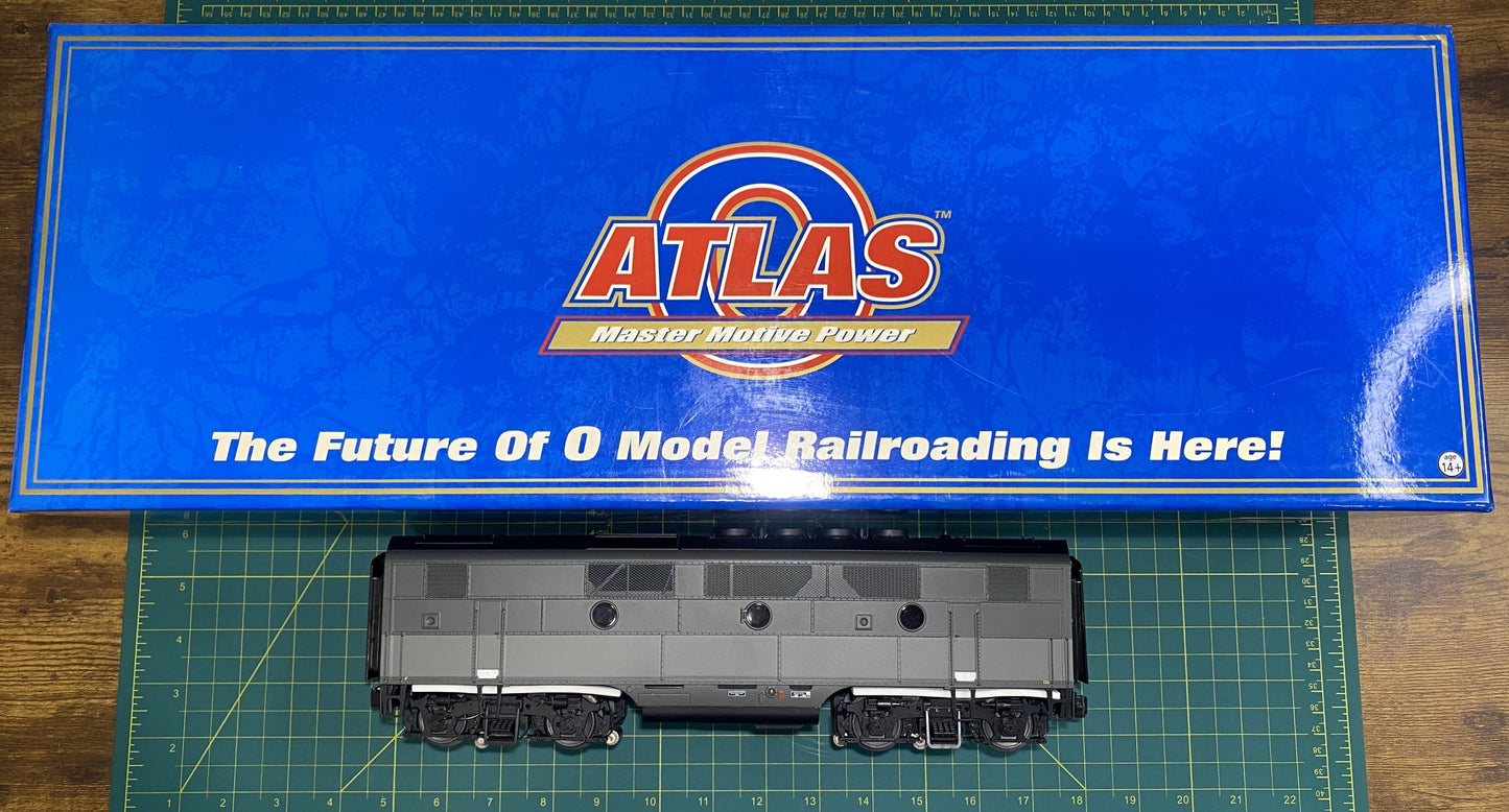 Atlas #291B2 F-2/F-3 Ph.1 Diesel Loco #1672 EMD Demonstrator un-Powered B Unit