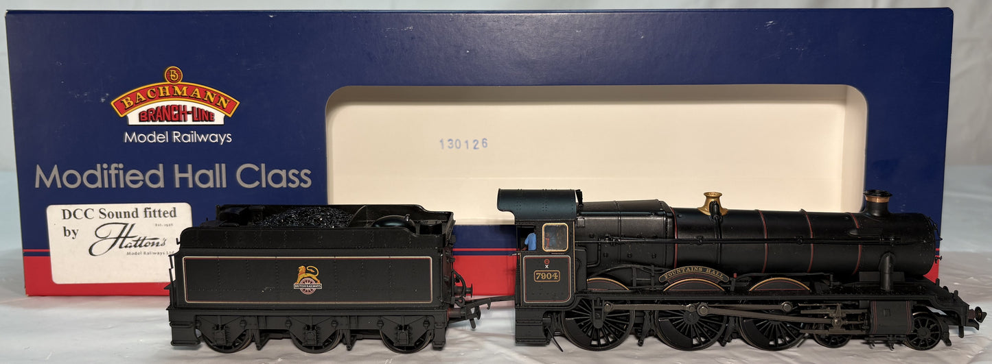 Bachmann Branch Line 31-783 Class 6959 Modified Hall 4-6-0 7904 "Fountains Hall" in BR black with early emblem - weathered