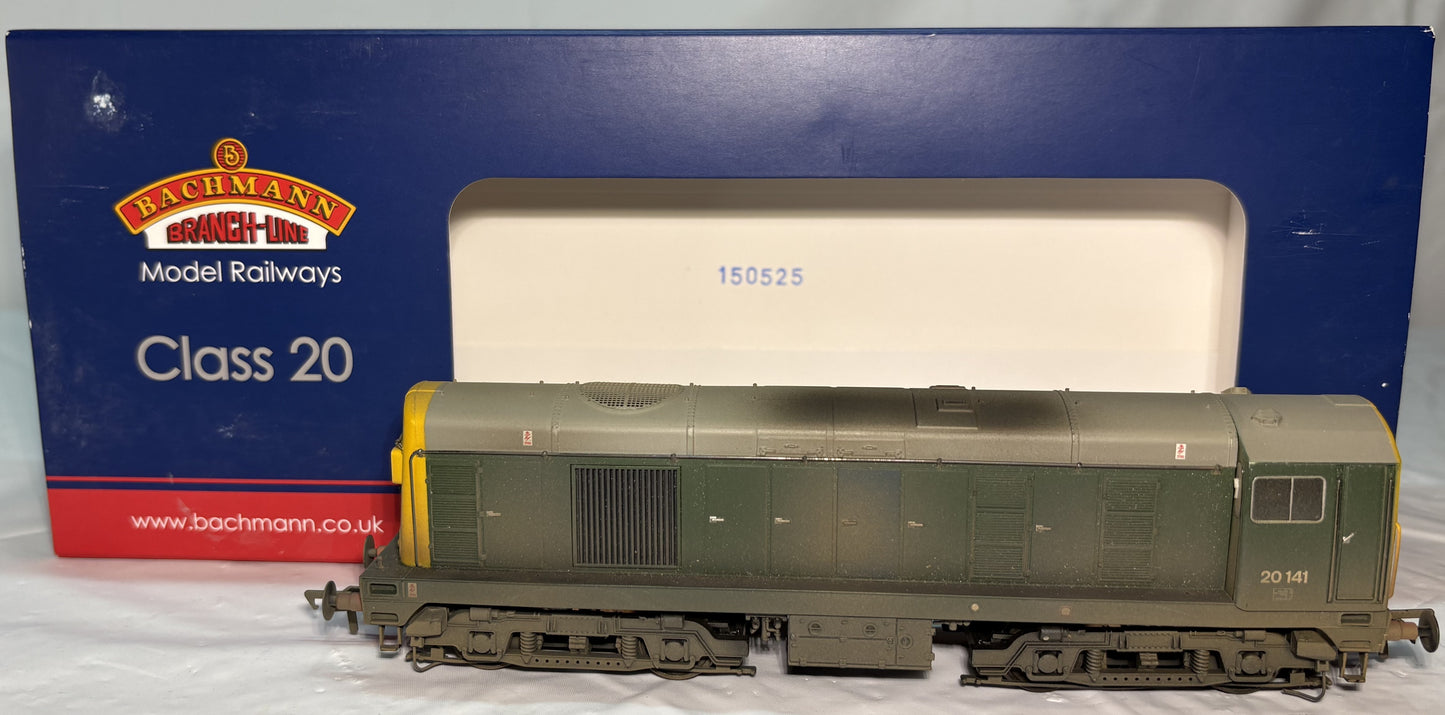 Bachmann Branch Line 32-034A Class 20 20141 in BR Green with full yellow ends - weathered