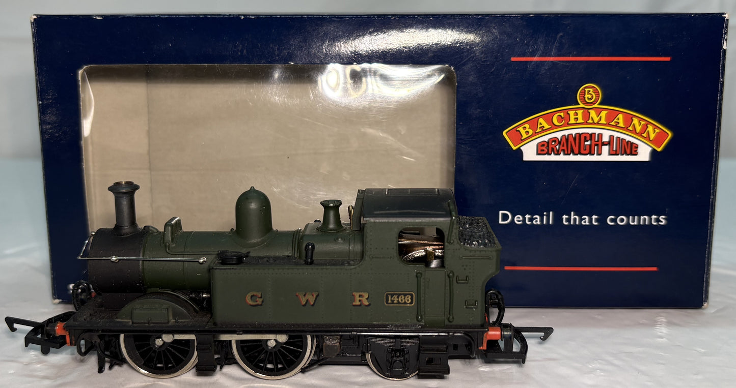 Bachmann Branchline 32-200A Class 8750 0-6-0PT 6752 in GWR Green