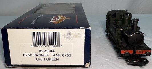 Bachmann Branchline 32-200A Class 8750 0-6-0PT 6752 in GWR Green
