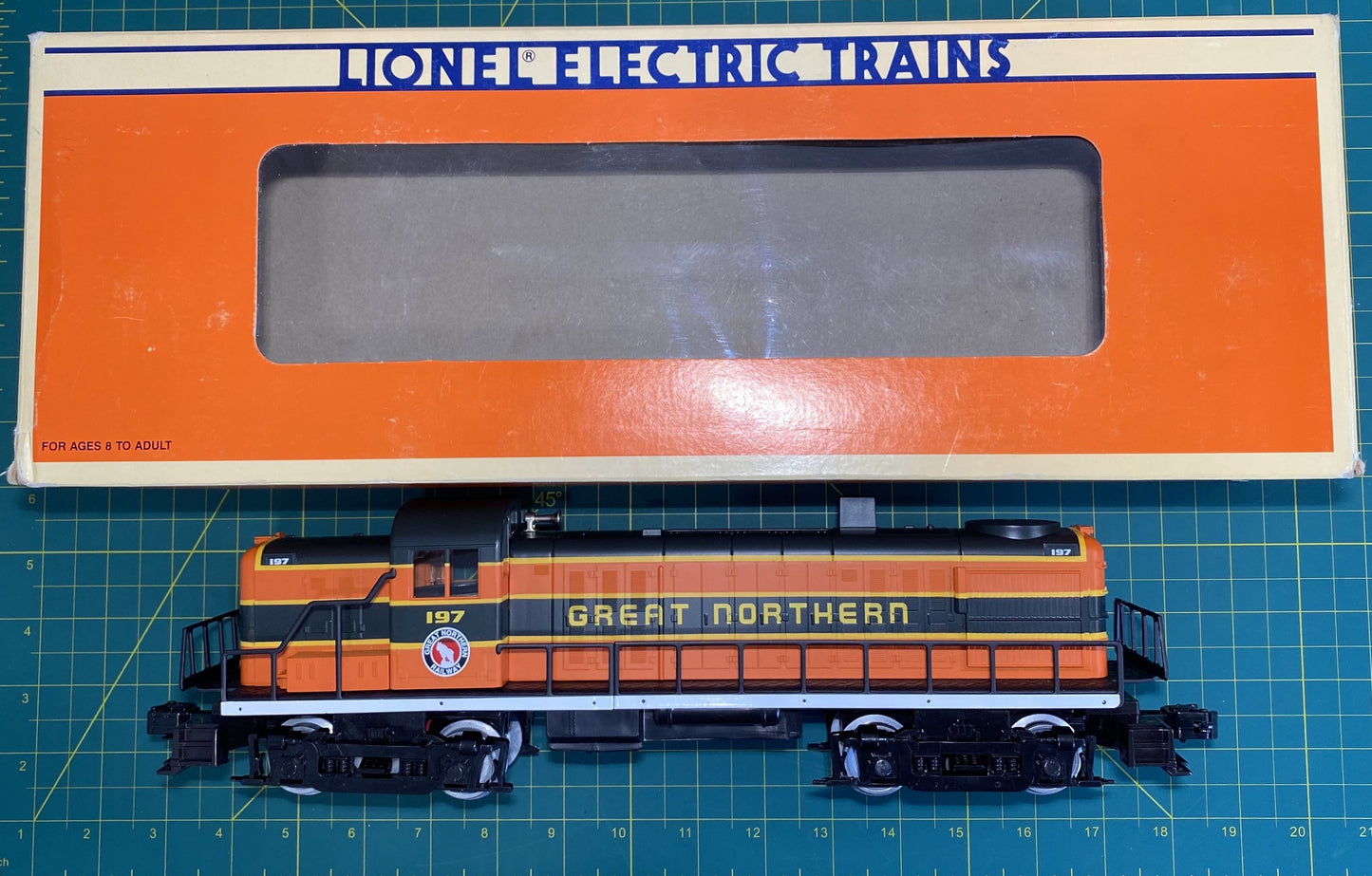 LIONEL 6-18843 Great Northern #198 RS-3 Diesel Locomotive