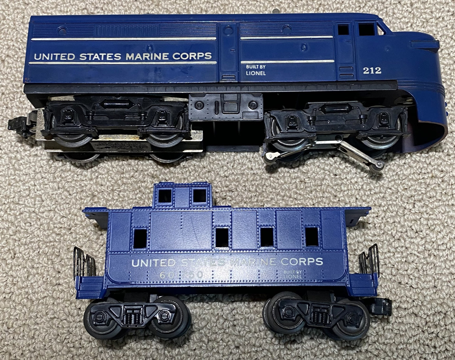 Lionel Post War #212 USMC Alco Diesel A Unit and Caboose #6017-50