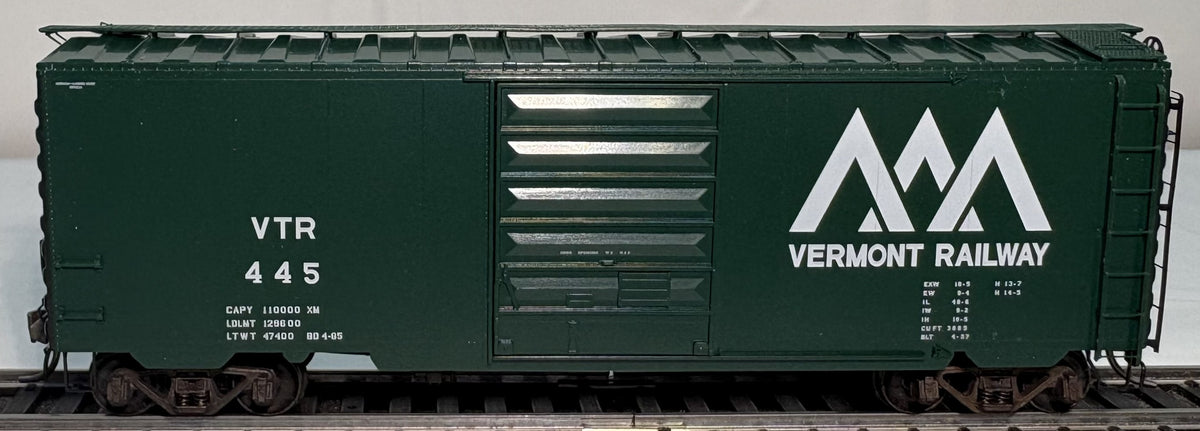 Kadee 5222 HO Scale Vermont Railway 40' PS-1 Boxcar #445