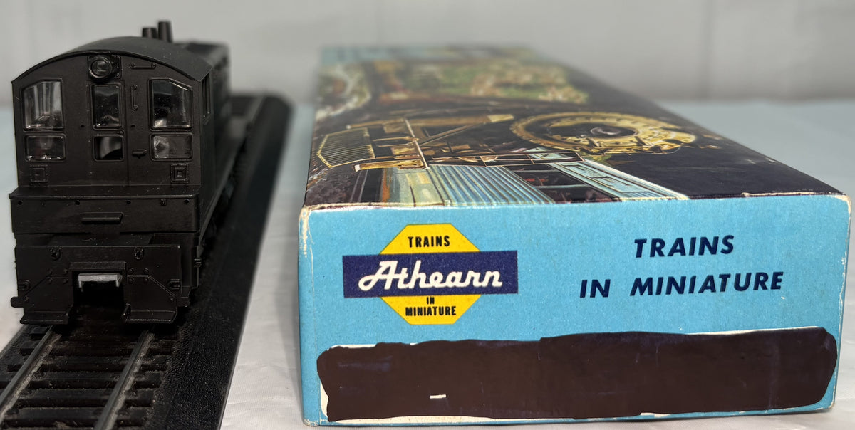 Athearn 9217 HO Scale EMD SW1500 Undecorated