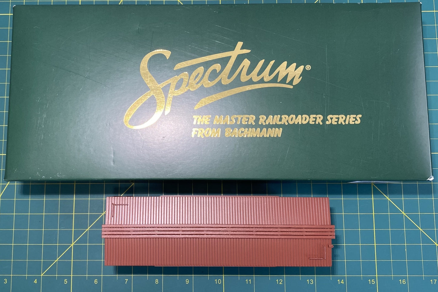 Spectrum 27637 Ventilated Boxcar Big Sandy & Cumberland HO Scale