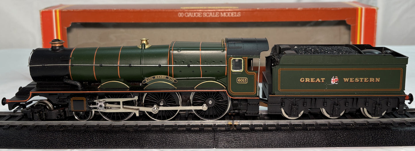 Hornby R349 King Class 60xx 4-6-0 'King Henry VIII' 6013 in GWR Green