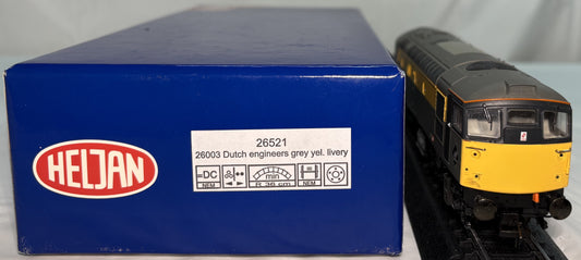 Heljan 26521 Class 26 diesel loco in grey/yellow engineer's livery