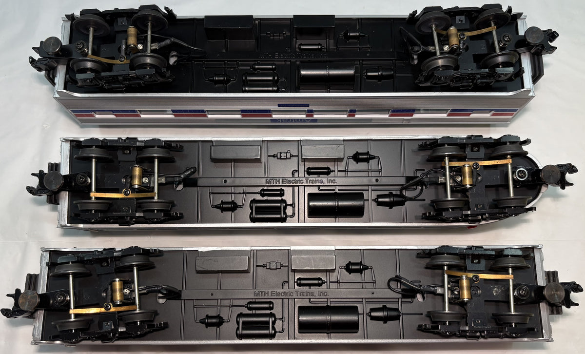 MTH RK-6001, RK-6002, RK-6003 O Gauge Amtrak Streamlined Passenger Cars Set
