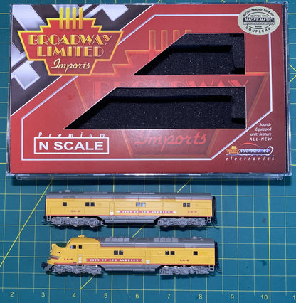 Broadway Limited 680 HO SP Morning Daylight Baggage Chair Car w/ Antenna #3302